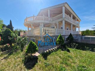 Chalet  Calle aguasol (los llanos). Inmobiliaria la mancha ofrece en venta exclusivo chalet en urban