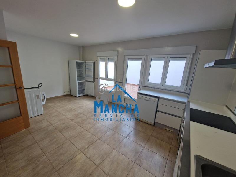 Foto 8ae3d496-5e91-40f7-a3c4-3db74ef386bb. Casa adossada amb calefacció aparcament a Gineta (La)