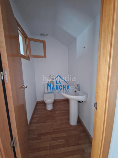 Foto cbc21e24-3c1d-4c50-add6-c3de675cd52c. Casa adossada amb calefacció aparcament a Gineta (La)