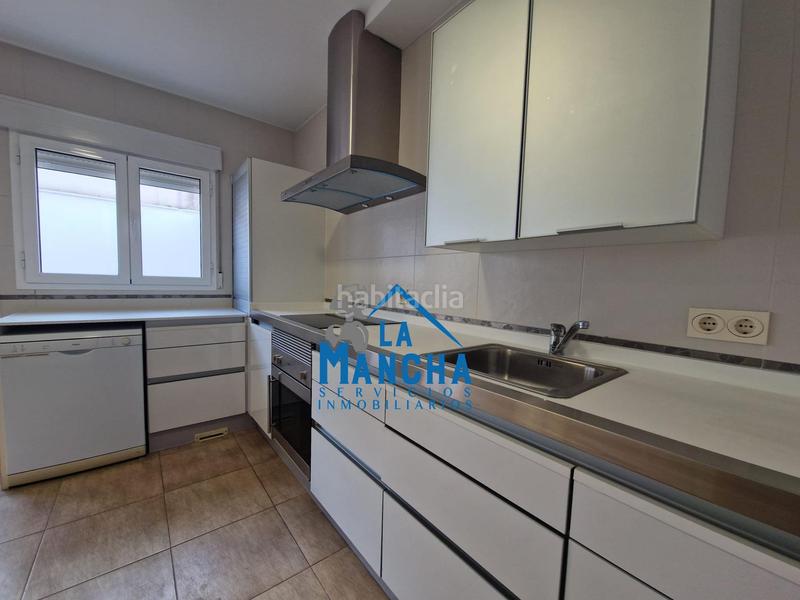 Foto e2aed0c4-935a-4751-830f-2dddea928a49. Casa adossada amb calefacció aparcament a Gineta (La)