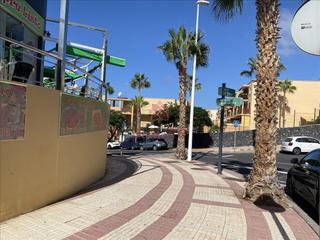 Local Comercial  Amantillo. Venta de local en calle amantillo cc galeon sport n 4 adeje sant
