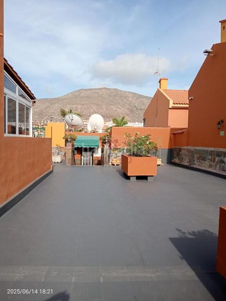 Foto b69d9835-4a32-413b-bd1c-e5e8ab8e525d. Pis a Los Cristianos Arona