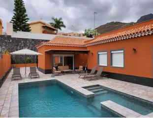 Maison à Playa Fañabé Alto. Chalet independiente el madroñal