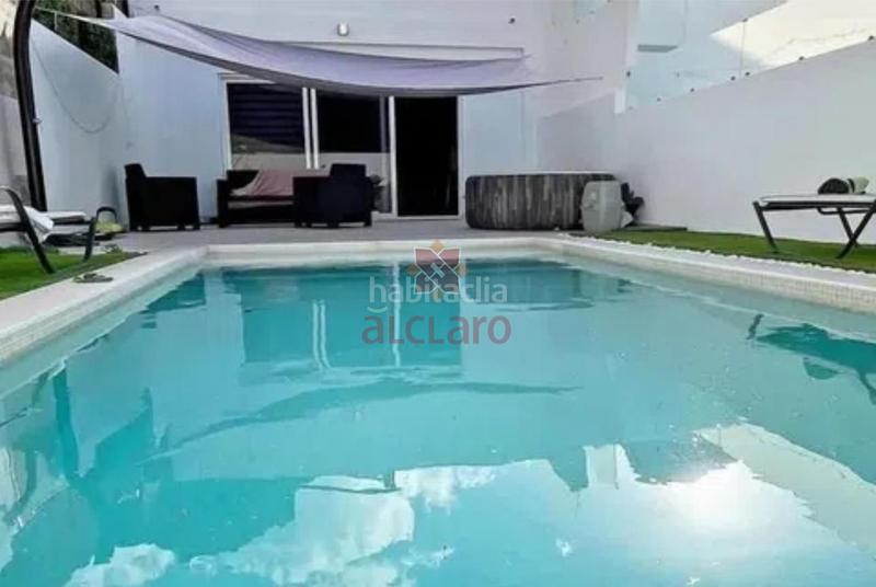 Foto ca153781-d4dc-4c36-8644-bd0ece7955b0. Casa adosada chalet pareado torviscas alto en Torviscas Centro y Alto Adeje