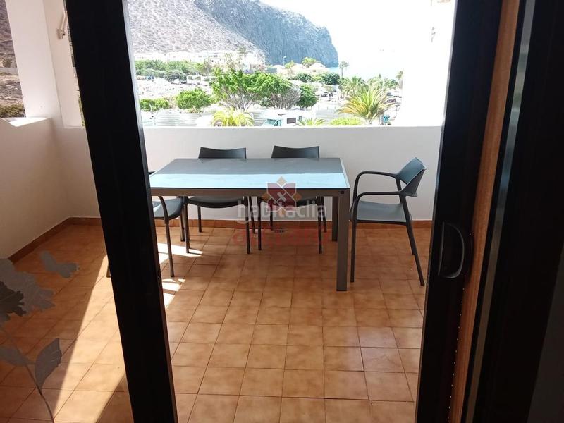 Foto e21a458b-262f-4693-ae65-b2d98fcea2ae. Piso  en Los Cristianos en Los Cristianos Arona