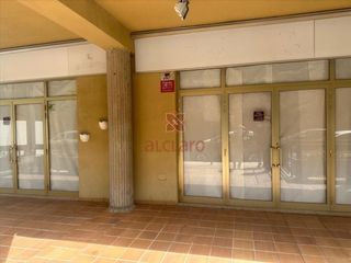 Local Comercial  De la constitución. Venta de 2 locales en plaza constitucion nº 12 llanos de aridane