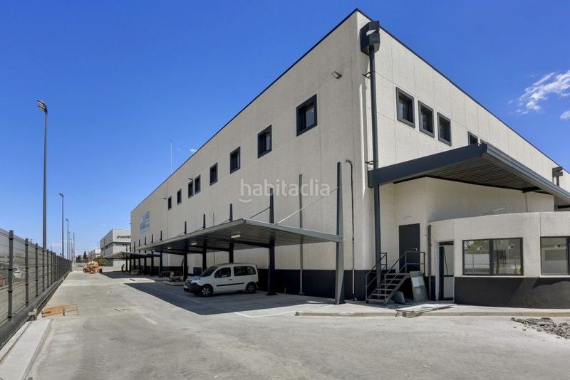 Foto ba447568-47eb-452f-9b2a-9c748a2e11cf. Rent industrial building in calle eratóstenes 9 in Getafe