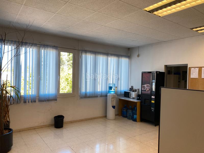 Foto 3c9eefd4-c498-4904-a0d3-7c31c1c9d1ef. Bâtiment à usage industriel dans carrer parís 1 dans Rubí