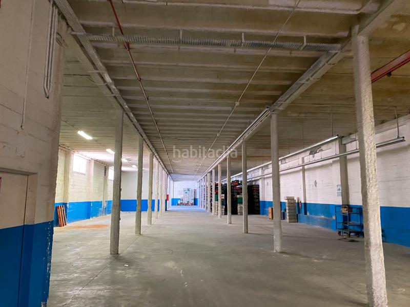 Foto a55f0101-1a66-4a72-98bc-67bdcce43c36. Bâtiment à usage industriel dans carrer parís 1 dans Rubí