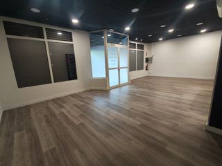 Lloguer Local Comercial a Avinguda generalitat 7