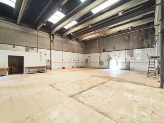 Industrial building in Passatge Comunitat 5