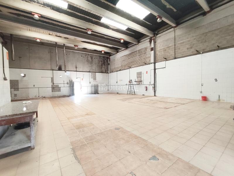 Foto 441b9905-c78e-4297-a6af-05ed07a62d57. Nave industrial en passatge comunitat 5 en Can Rial Esparreguera