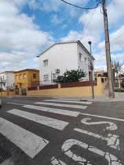 Pis  Carrer del roure. Muy luminoso