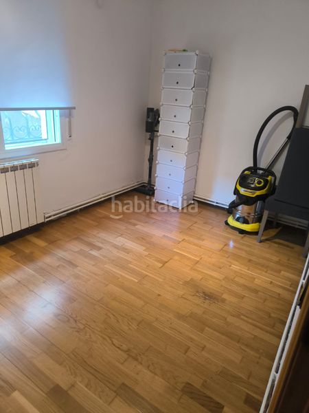 Foto 9ca7d047-5733-4ac0-8a0c-e0680d1b4b72. Xalet amb calefacció aparcament a Abrera