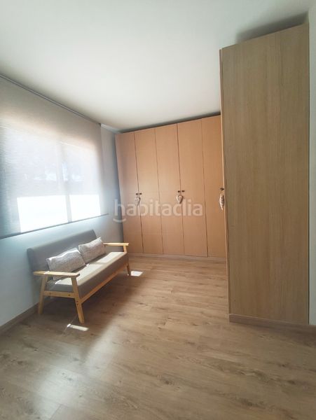 Foto 6eb3ffac-de5d-4019-9aa0-7fb56343a376. Casa amb xemeneia calefacció aparcament a Abrera