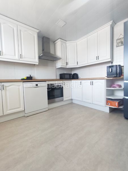Foto b9fb3842-b433-469c-a69c-9bfa75f24ee1. Casa amb xemeneia calefacció aparcament a Abrera