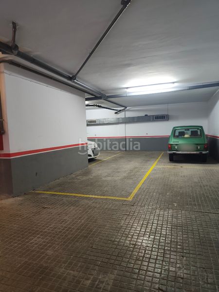 Foto d5a438c5-4330-4fee-b03c-22768fe9e641. Aparcament cotxe a Abrera