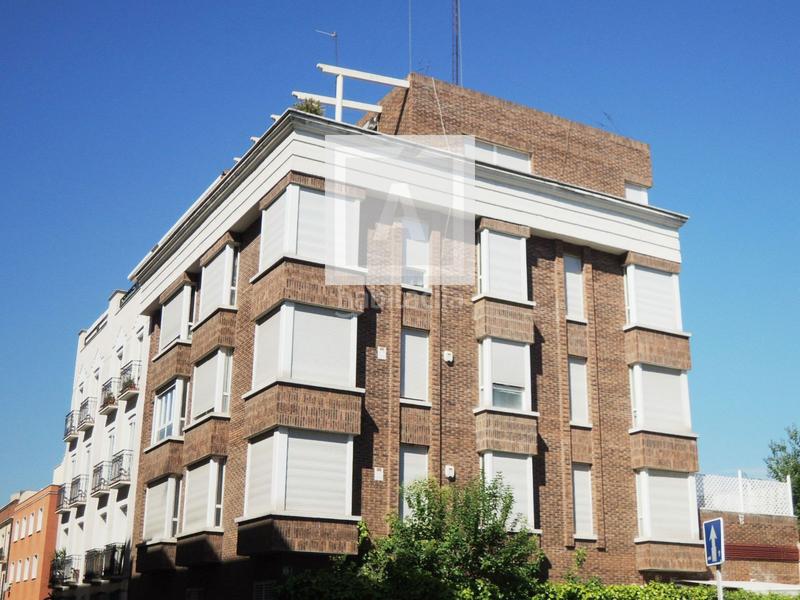 Foto 357e38dc-1188-43e3-bd0a-bd57566ea897. Affitto appartamento con riscaldamento in El Viso Madrid