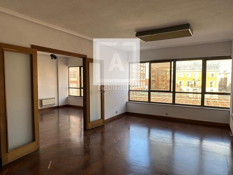 Foto a7739c3d-77f7-4083-99d7-dac81bf3bce6. Flat in Centro Palencia