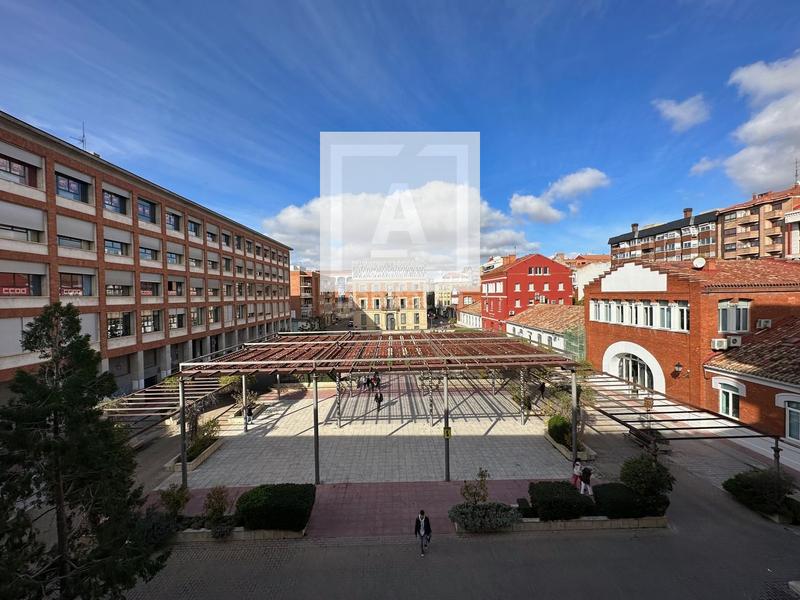 Foto e9af5687-b4ae-4715-ac92-915c7d1bc33c. Flat in Centro Palencia