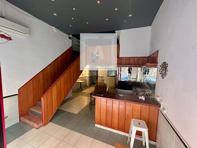 Foto b55c42eb-3757-4db9-a285-d60bfae1dde9. Local comercial venta local con salida de humos canillas en Madrid