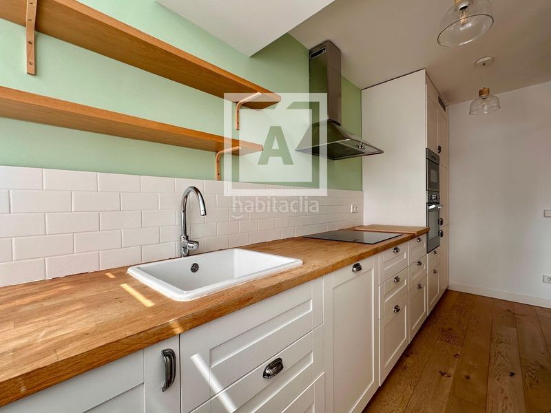 Foto 425db03d-776a-4287-b6a2-bdd607605a49. Pis amb calefacció aparcament a Nueva España Madrid