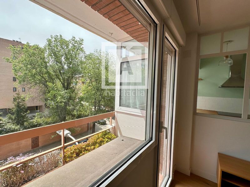 Foto fdd8845b-640e-4998-9445-be9d043bfcf3. Pis amb calefacció aparcament a Nueva España Madrid