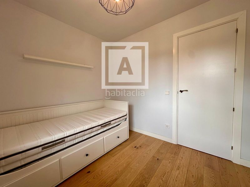 Foto fededa57-4903-413e-98f7-1393473eed33. Pis amb calefacció aparcament a Nueva España Madrid