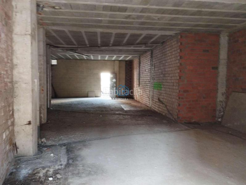 Foto 89d7e70f-a22e-4cd0-b34d-06c15b0a38a6. Business premise in Fene