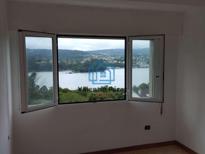 Foto a1ce724c-480d-407e-8bb2-7c5d006d751c. Piso en Pontedeume