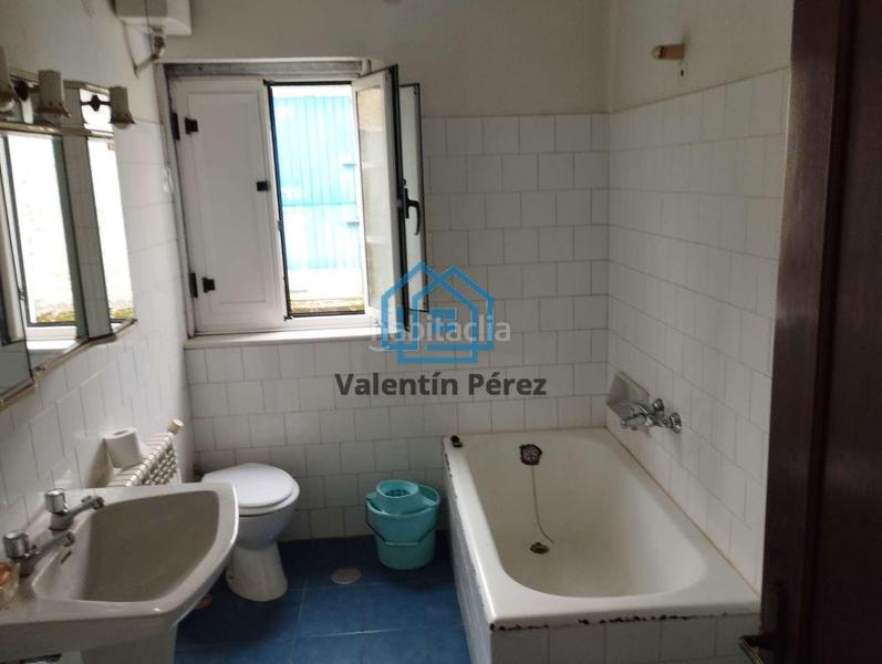 Foto 93310d81-2bf1-43c1-8e12-dbcba2a0045b. Haus mit heizung in Valdoviño