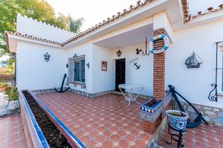 Chalet in Manantiales - Lagar - Cortijo. Chalet unifamiliar aislado en los manantiales