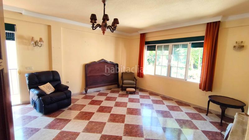Foto 43b4aad0-3db3-4e16-bef1-6c8a510a9839. Piso  en venta en calle manuel de la revilla (pedregalejo) en Málaga