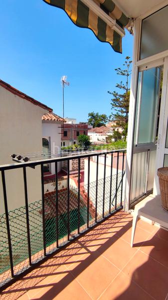 Foto faae1c9b-340b-439a-8d98-47351971a534. Piso  en venta en calle manuel de la revilla (pedregalejo) en Málaga
