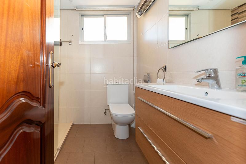 Foto 302ef37e-347e-46e4-aab3-b30ecbe64c52. Attique avec cheminée parking dans Limonar Málaga