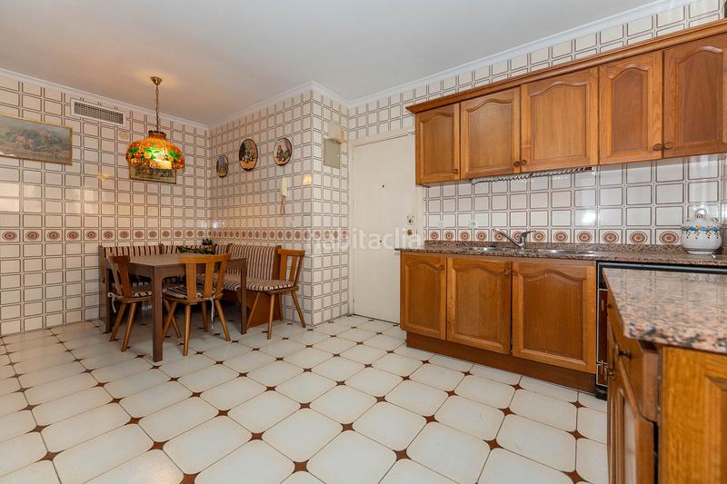 Foto bae05af8-8e54-457d-91d1-3411465929f2. Attique avec cheminée parking dans Limonar Málaga