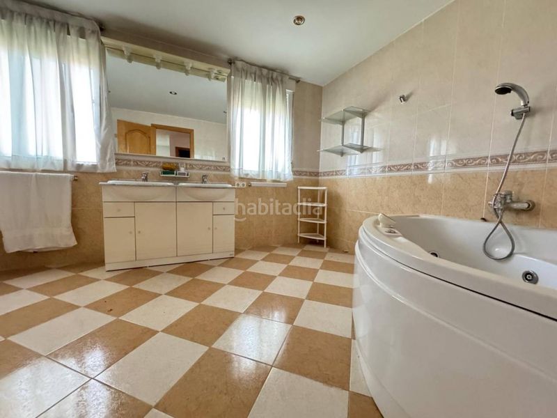 Foto ea8671cf-ac53-4f3e-8319-d02c62677d8b. Casa amb calefacció aparcament piscina a Meco pueblo Meco