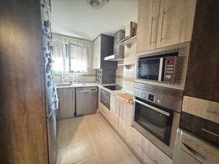 Etagenwohnung  Calle mayor. Se  vende duplex de dos dormitorios con garaje y trastero en cam