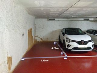 Aparcament cotxe a Calle GRAN DE SANT ANDREU 178