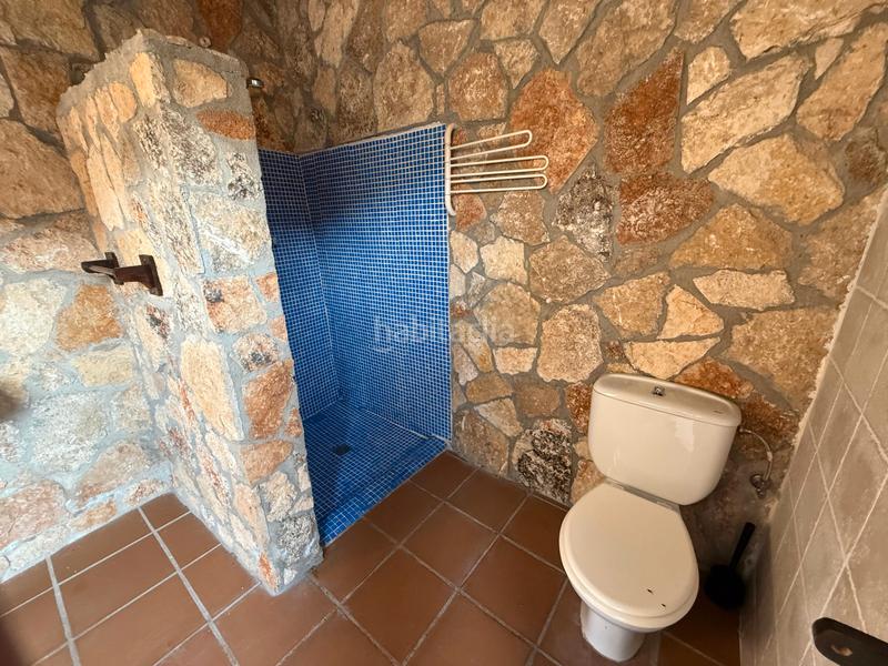 Foto 0803fa39-69e7-4ef4-be9f-29a6c8f0e574. Casa amb calefacció aparcament piscina a Canyelles Lloret de Mar