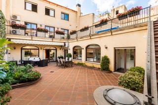 Maison  Carrer d'en moles. Casa unifamiliar aislada cerca transporte pblico