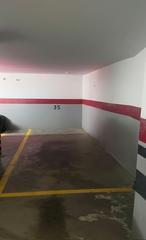 Parking coche en Centre. Parking individual de compra