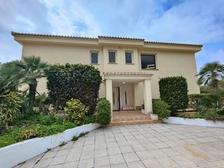 Rent Chalet  Carrer riu