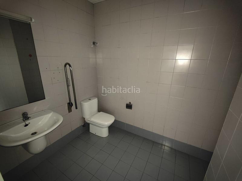 Foto aef7e008-97d1-46f0-a4c7-f52234e30574. Local comercial a avinguda del país valencià 44 a Vila Joiosa (la)