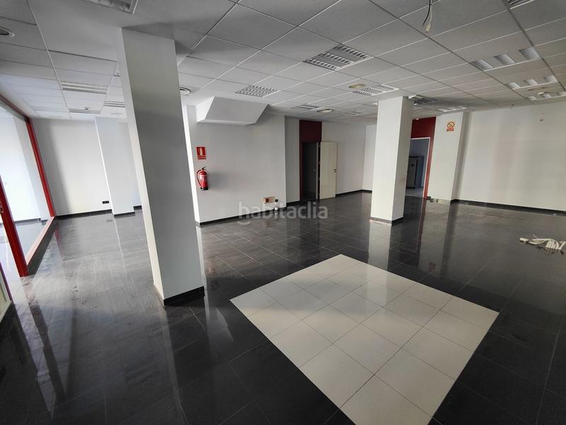 Foto f4823386-24ac-4a39-be94-553f1eac454d. Local comercial a avinguda del país valencià 44 a Vila Joiosa (la)