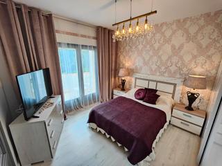 Reihenhaus  N/a. Casas en monte pedreguer