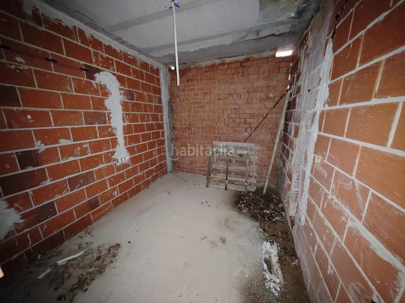 Foto 377acbac-f98e-4a7f-bd07-79ab75f6b7a0. Edifici a avinguda d'alacant 8 a Parcent