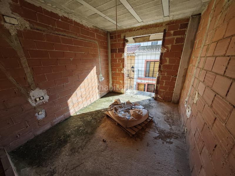 Foto ecfda5b9-da64-4376-9f62-ba2f51e43b7b. Edifici a avinguda d'alacant 8 a Parcent