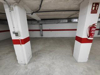 Aparcament cotxe a Avenida valencia 25. Plazas de parking en pego