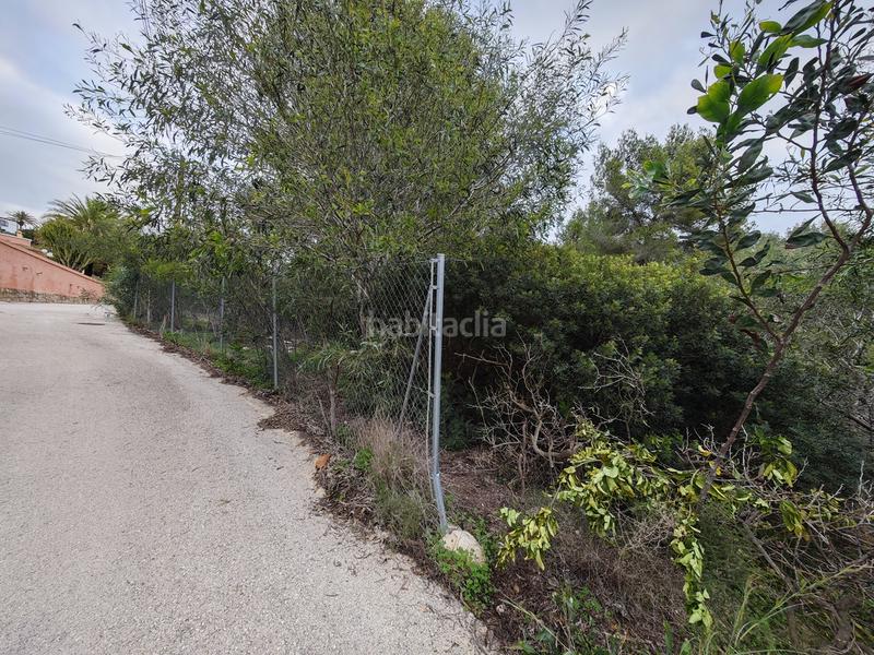 Foto faeb36fc-ae71-47ea-84d2-56b9dc3db9c3. Terreny residencial a carrer la morena 24 a Cala Advocat-Baladrar Benissa